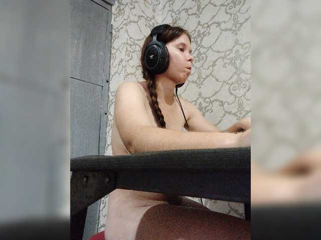Kisa-malaya live cam on BongaCams