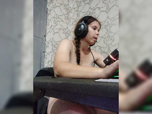 Kisa-malaya live cam on BongaCams