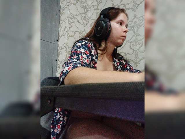 Kisa-malaya live cam on BongaCams