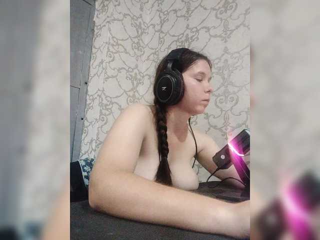 Kisa-malaya live cam on BongaCams
