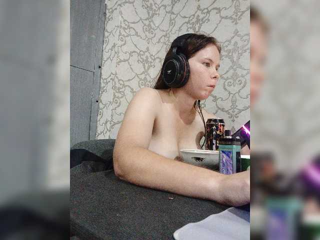 Kisa-malaya live cam on BongaCams