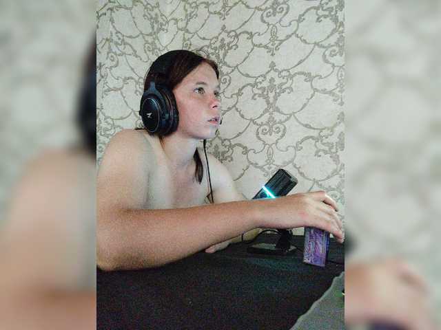 Kisa-malaya live cam on BongaCams