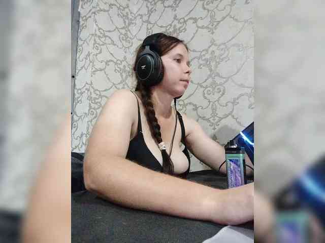 kisa-malaya's live room