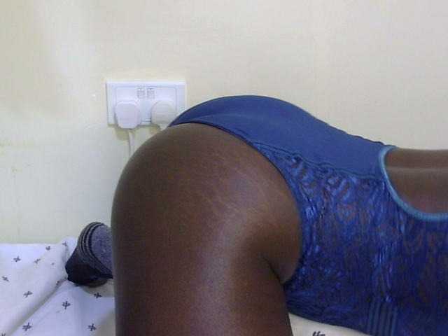 Ebonysonya2 live cam on BongaCams