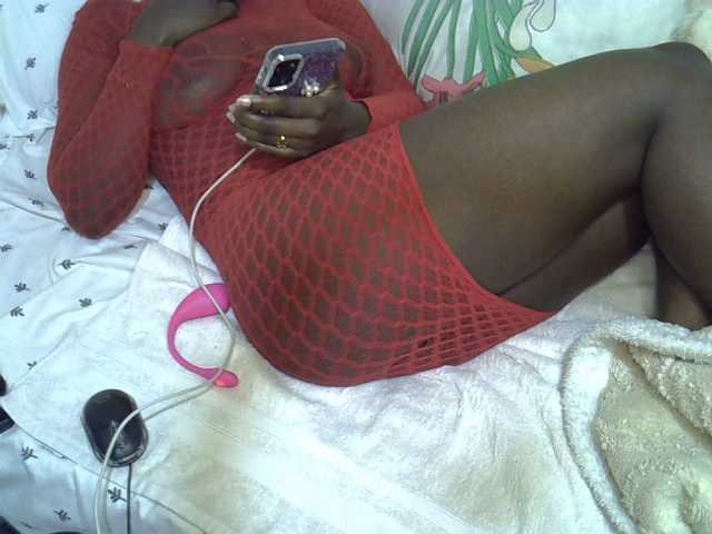 Ebonysonya2 live cam on BongaCams