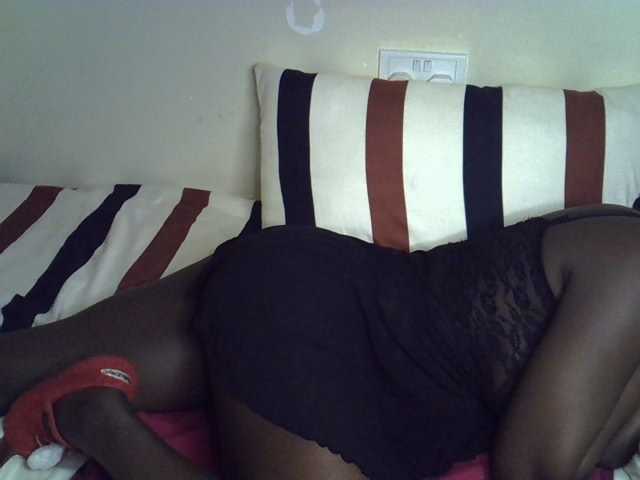 Ebonysonya2 live cam on BongaCams