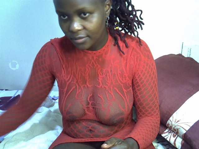 Ebonysonya2 live cam on BongaCams