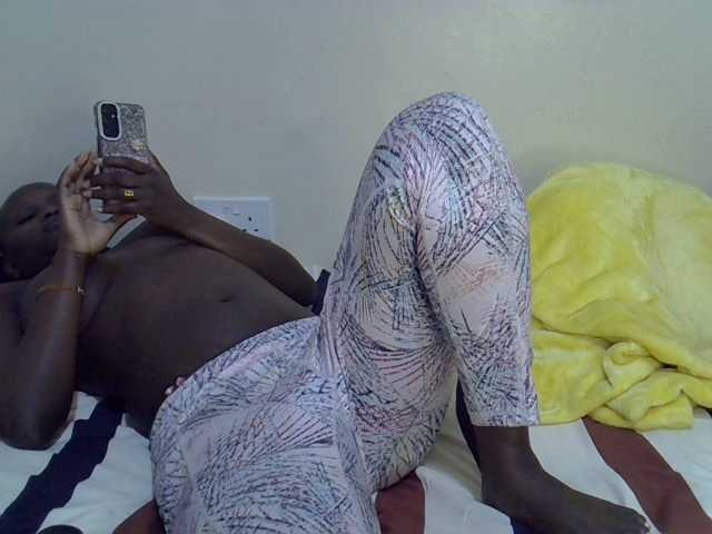 Ebonysonya2, live now on BongaCams