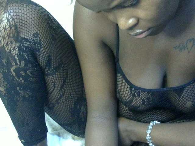 Ebonysonya2 live cam