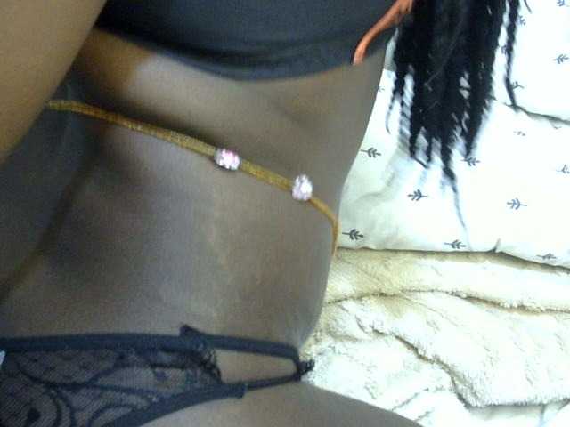 Ebonysonya2 live cam on BongaCams