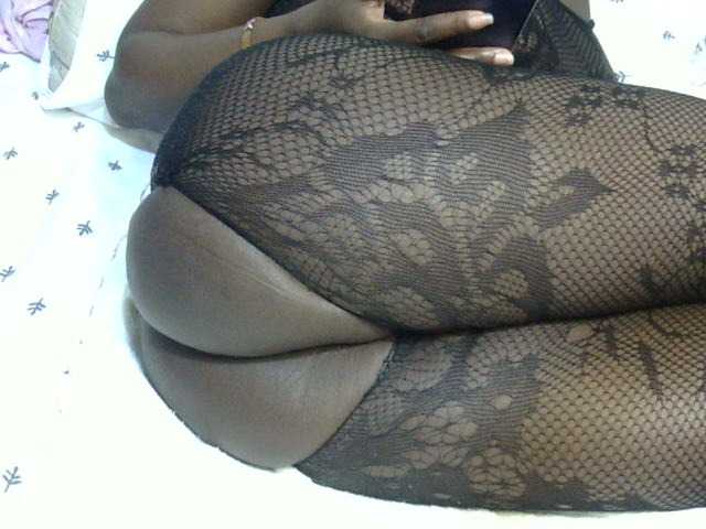 Ebonysonya2