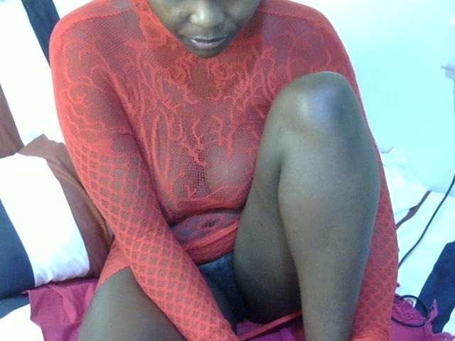 Ebonysonya2 live cam on BongaCams