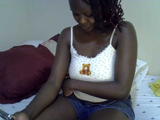 Ebonysonya2 live cam on BongaCams