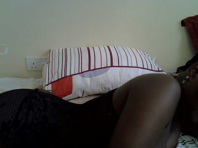 Ebonysonya2 live cam on BongaCams