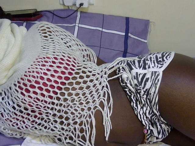 Ebonysonya2 live cam on BongaCams