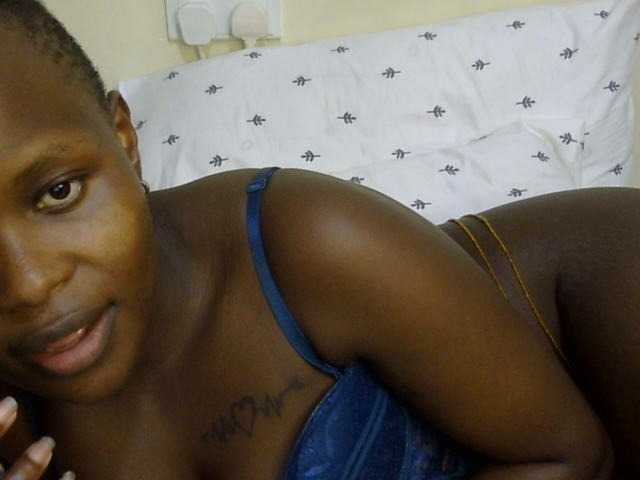 Ebonysonya2