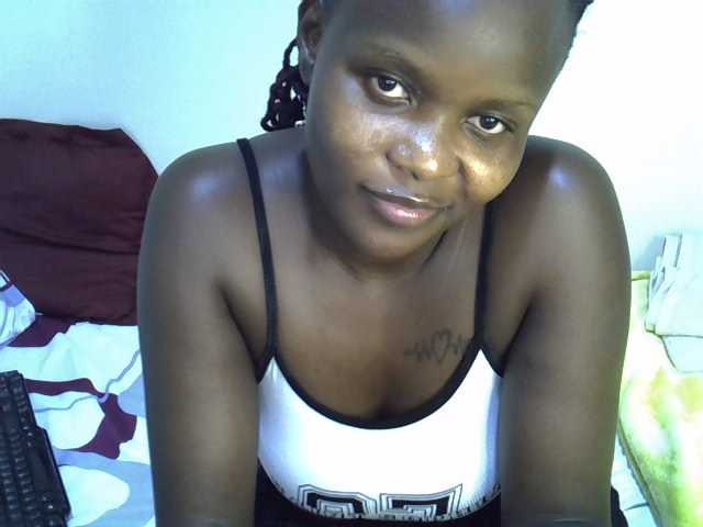 Ebonysonya2 live cam on BongaCams