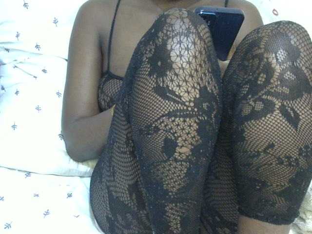 Ebonysonya2