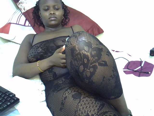 Ebonysonya2 live cam on BongaCams