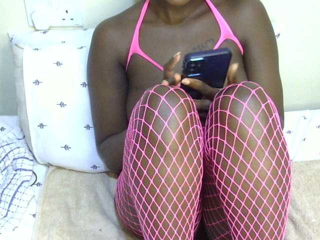 Ebonysonya2 live cam on BongaCams
