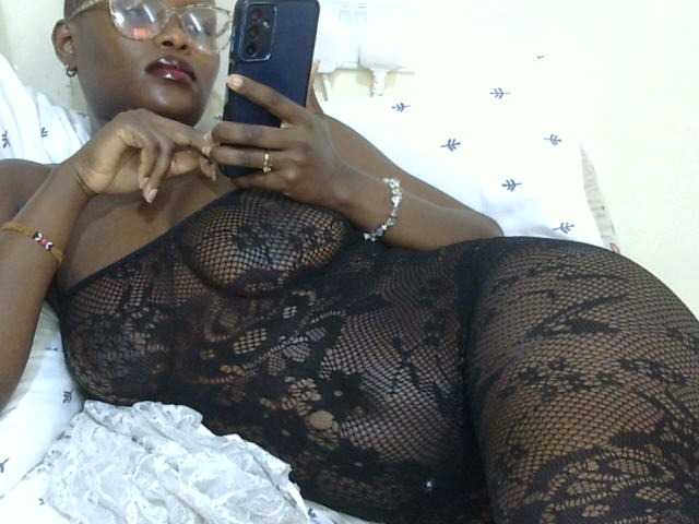 Ebonysonya2