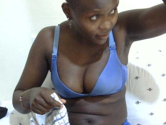 Ebonysonya2
