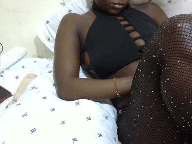 Ebonysonya2 live cam on BongaCams