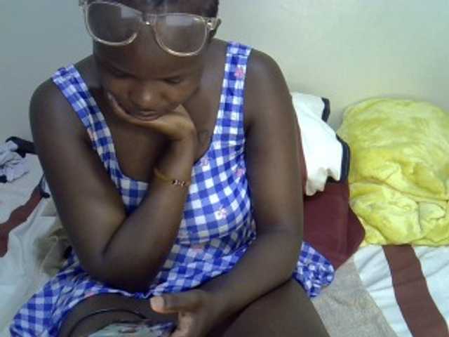 Ebonysonya2, en directo ahora en BongaCams