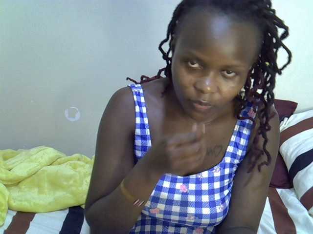 Ebonysonya2 live cam on BongaCams