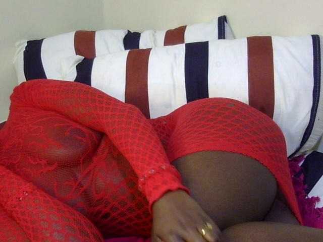 Ebonysonya2 live cam on BongaCams