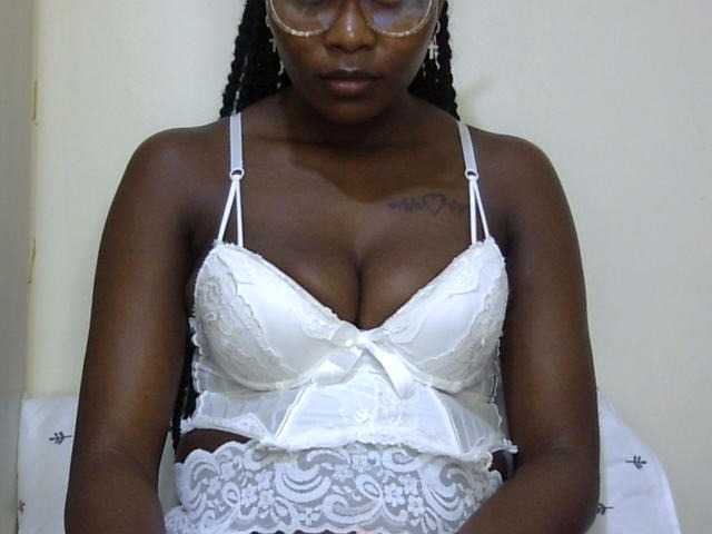 Ebonysonya2