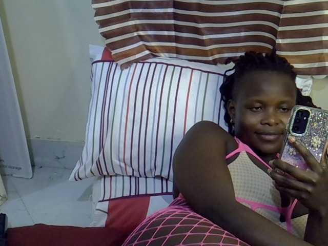 Ebonysonya2 live cam on BongaCams