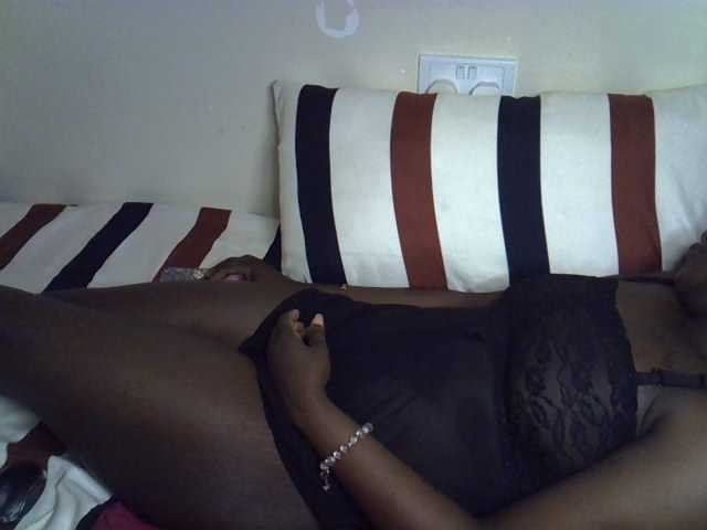 Ebonysonya2 live cam on BongaCams
