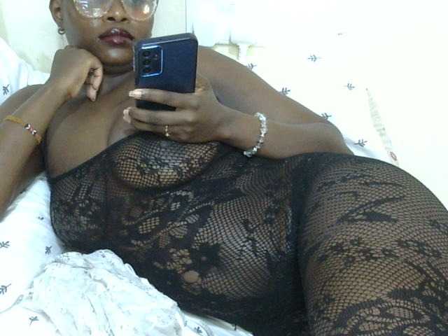 Ebonysonya2