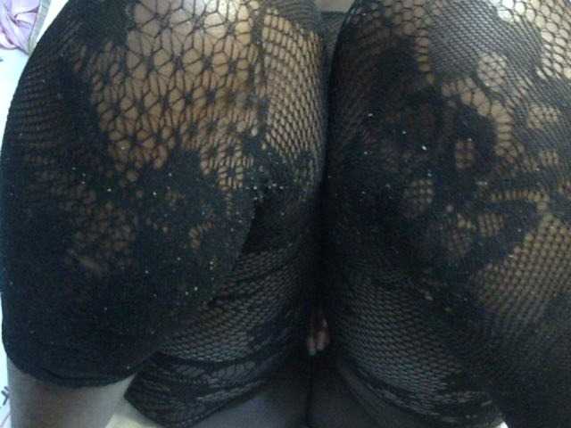 Ebonysonya2
