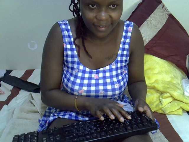 Ebonysonya2, en directo ahora en BongaCams