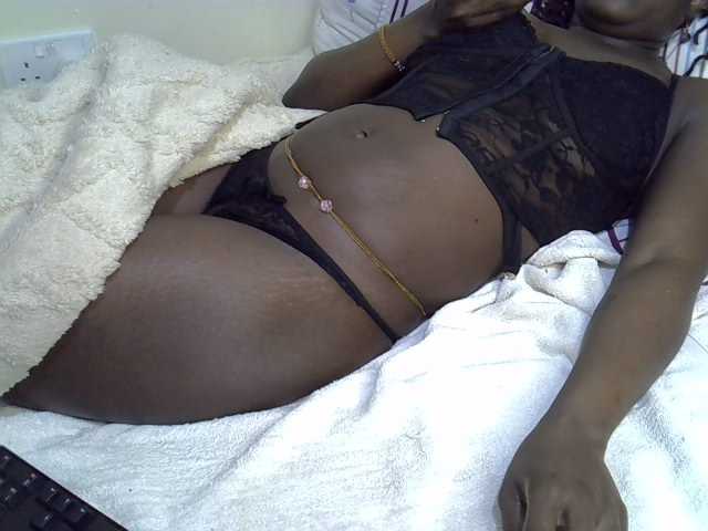 Ebonysonya2 live cam on BongaCams