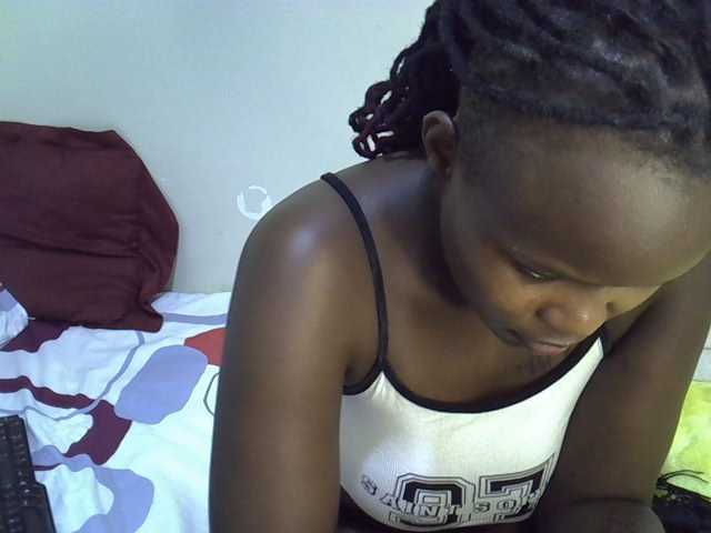 Ebonysonya2 live cam on BongaCams