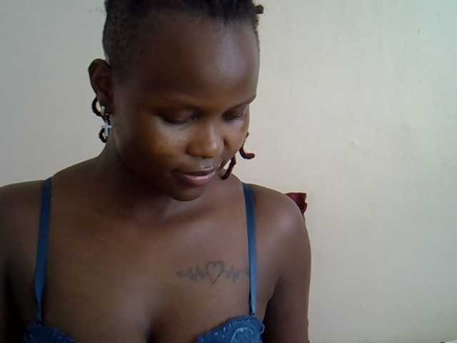 Ebonysonya2 live cam on BongaCams