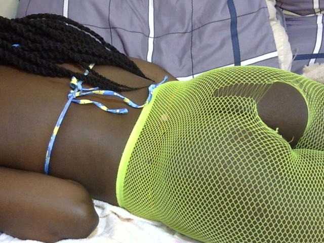 Ebonysonya2 live cam on BongaCams