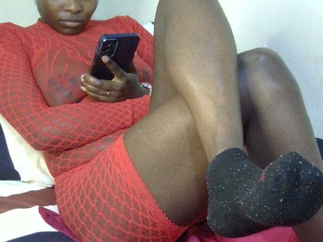 Ebonysonya2 live cam on BongaCams