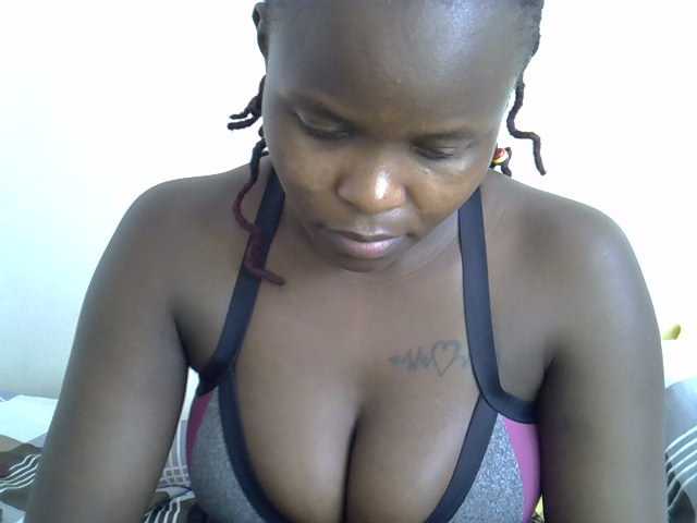 Sweetsonya2 live cam on BongaCams