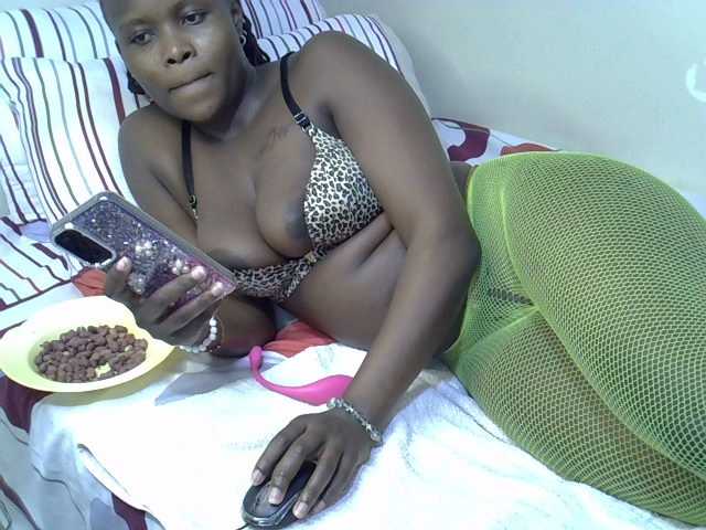 Sweetsonya2 live cam preview