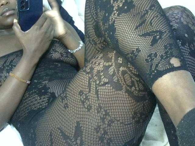 Ebonysonya2 live cam