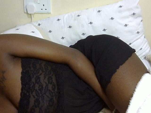 Ebonysonya2