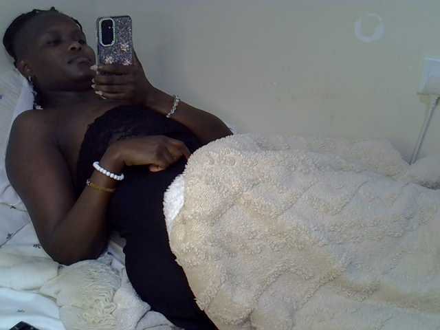 Ebonysonya2 live cam on BongaCams