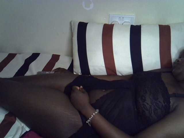 Ebonysonya2 live cam on BongaCams