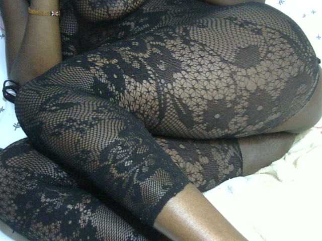 Ebonysonya2 live cam on BongaCams