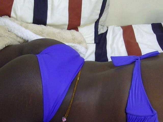 Ebonysonya2 live cam on BongaCams