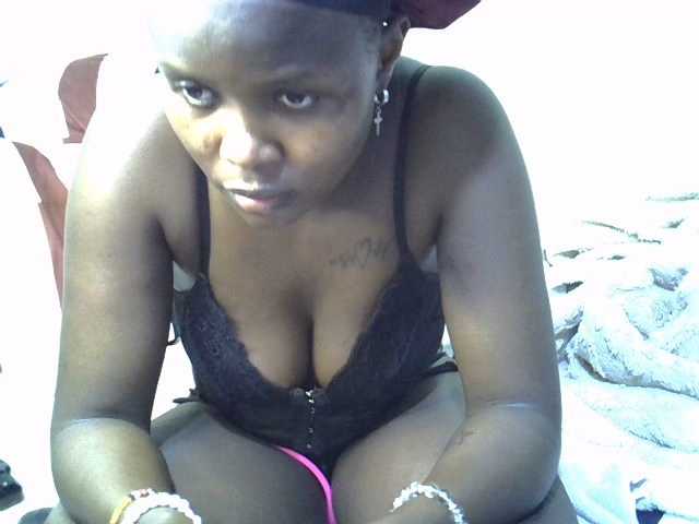 Ebonysonya2 live cam on BongaCams